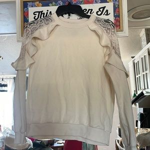 Arizona Jean Co. White Cream Sweatshirt (S)